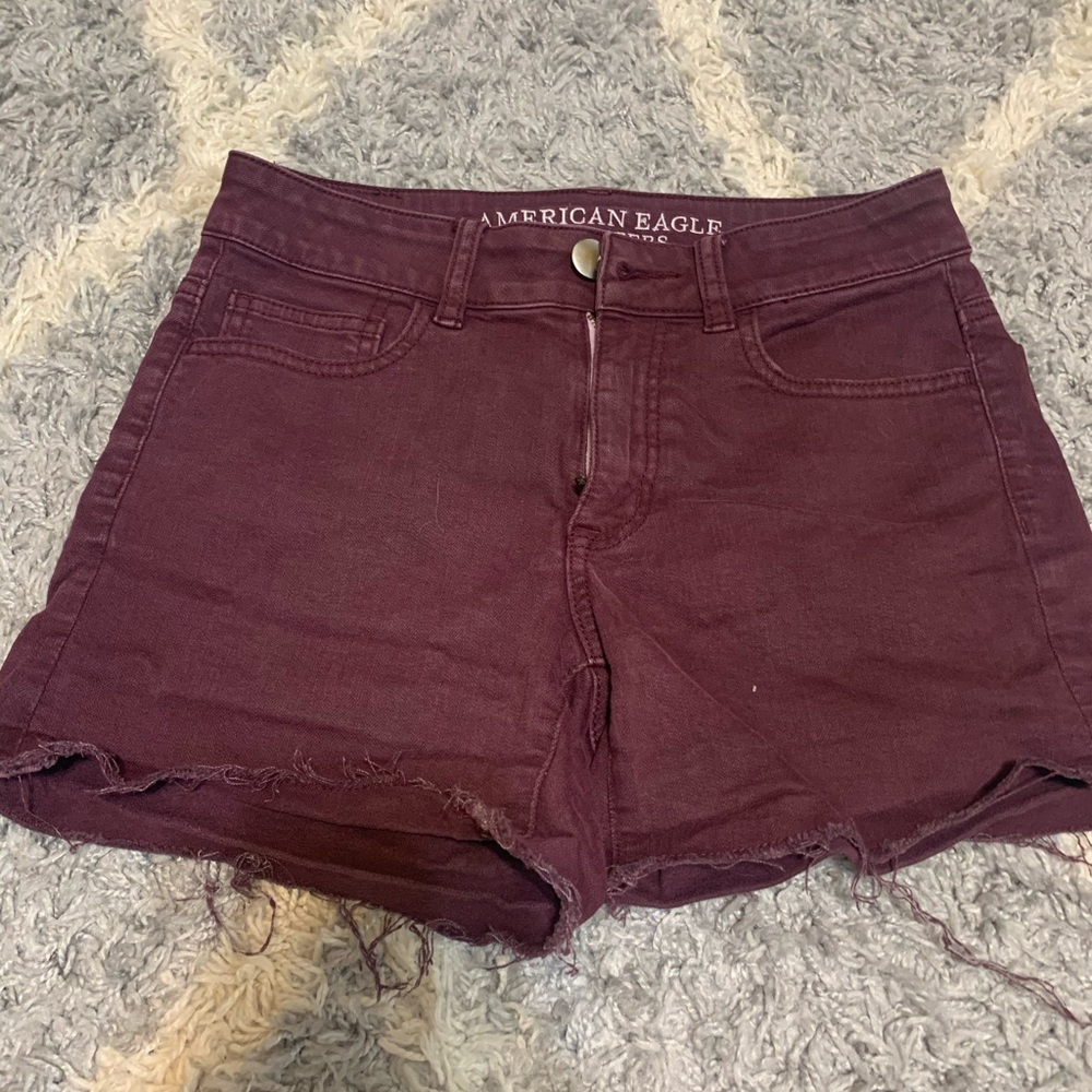 American Eagle hi-rise shorts - Maroon